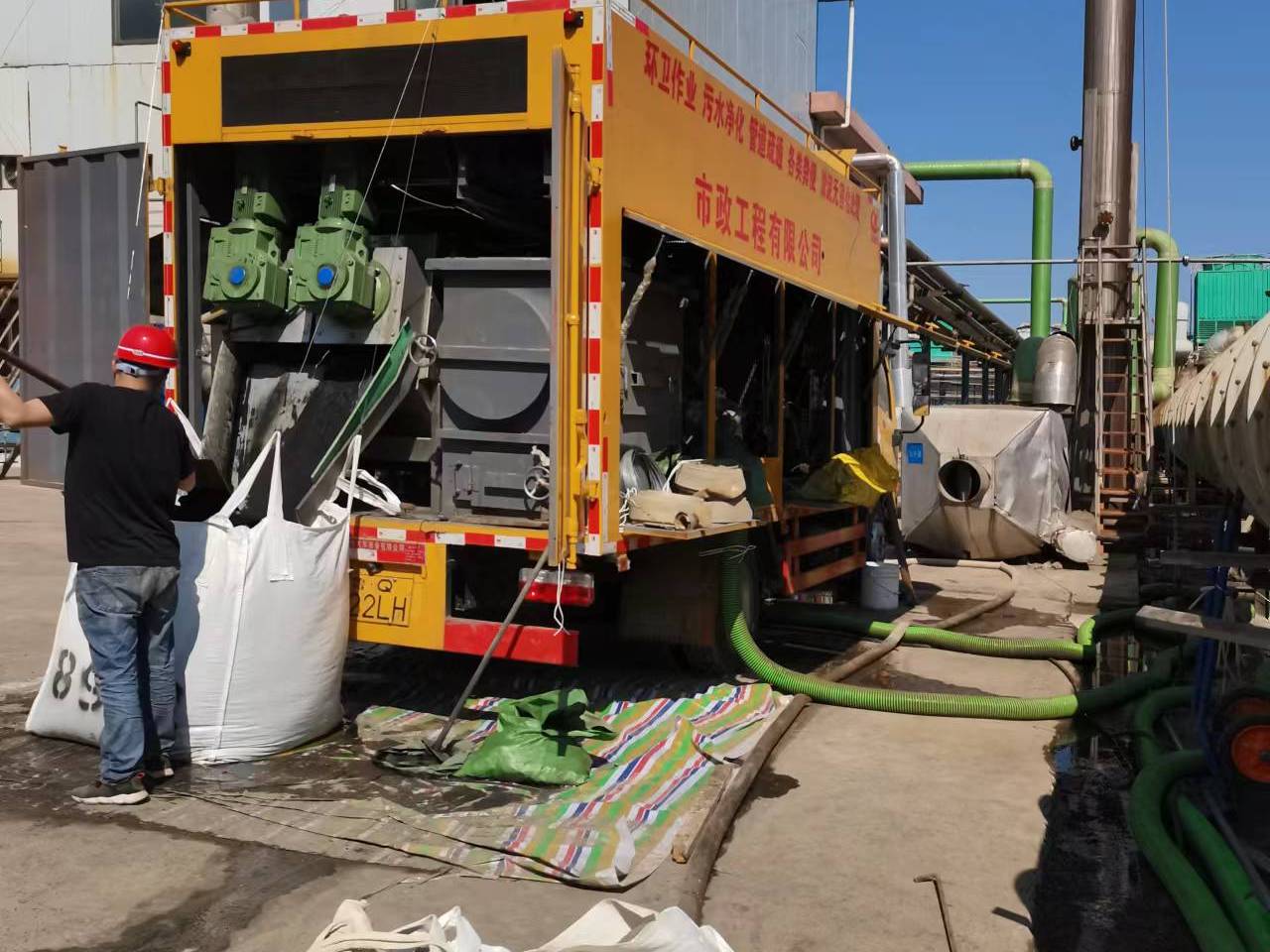 弋江淤泥压干处理